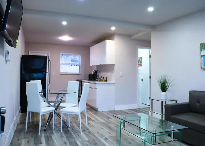 Flamingo Beach House